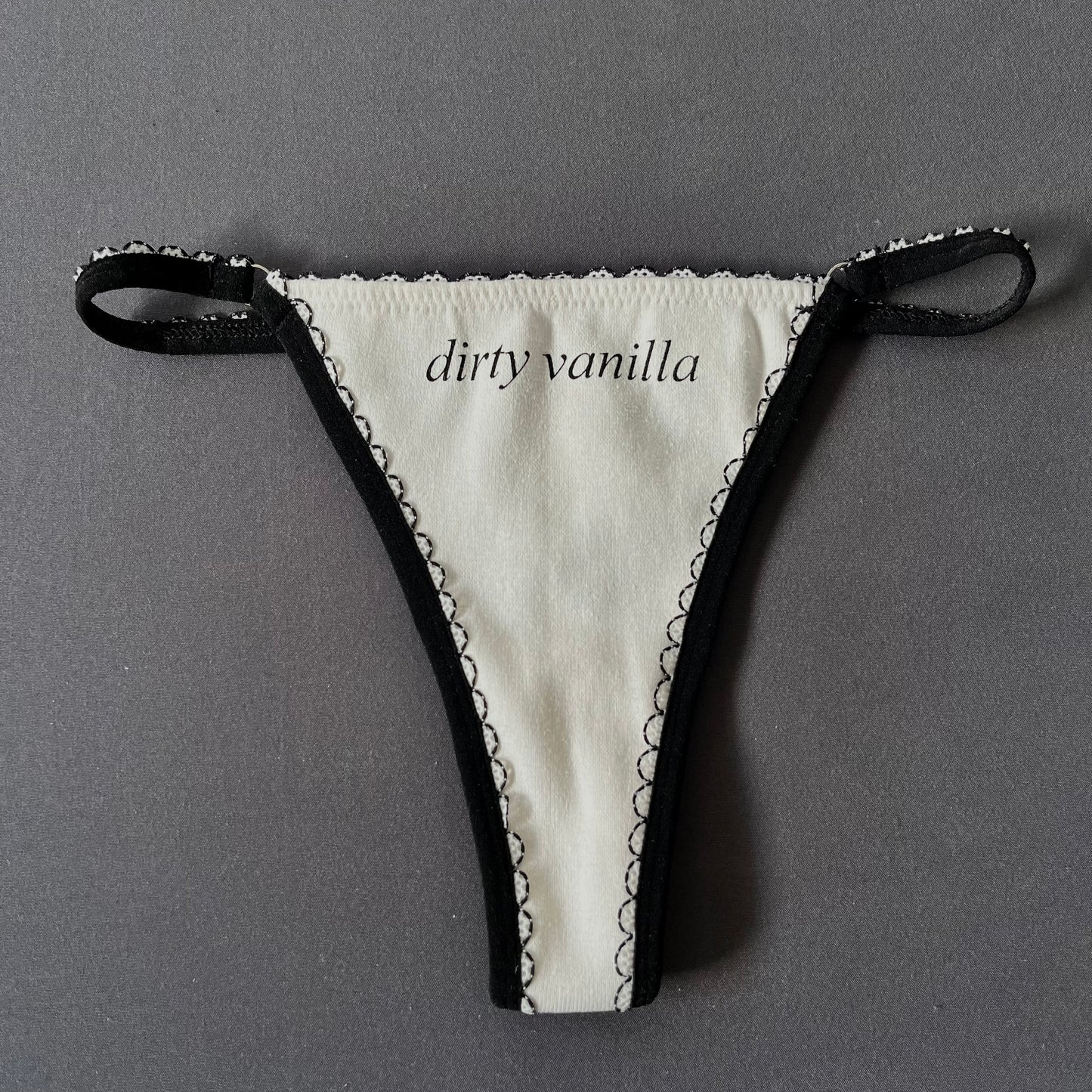 DIRTY VANILLA THONG