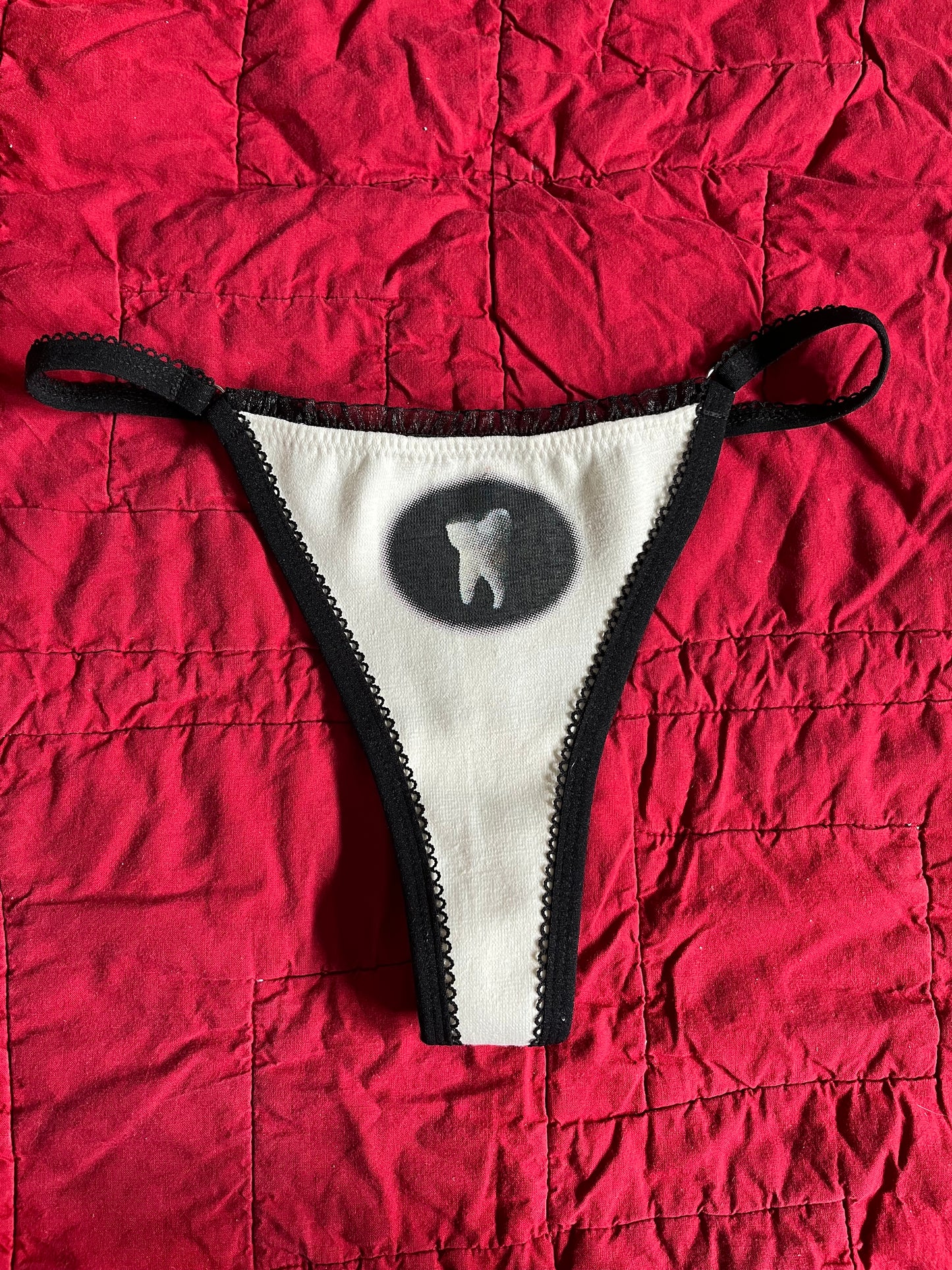 XS TOOTH THONG
