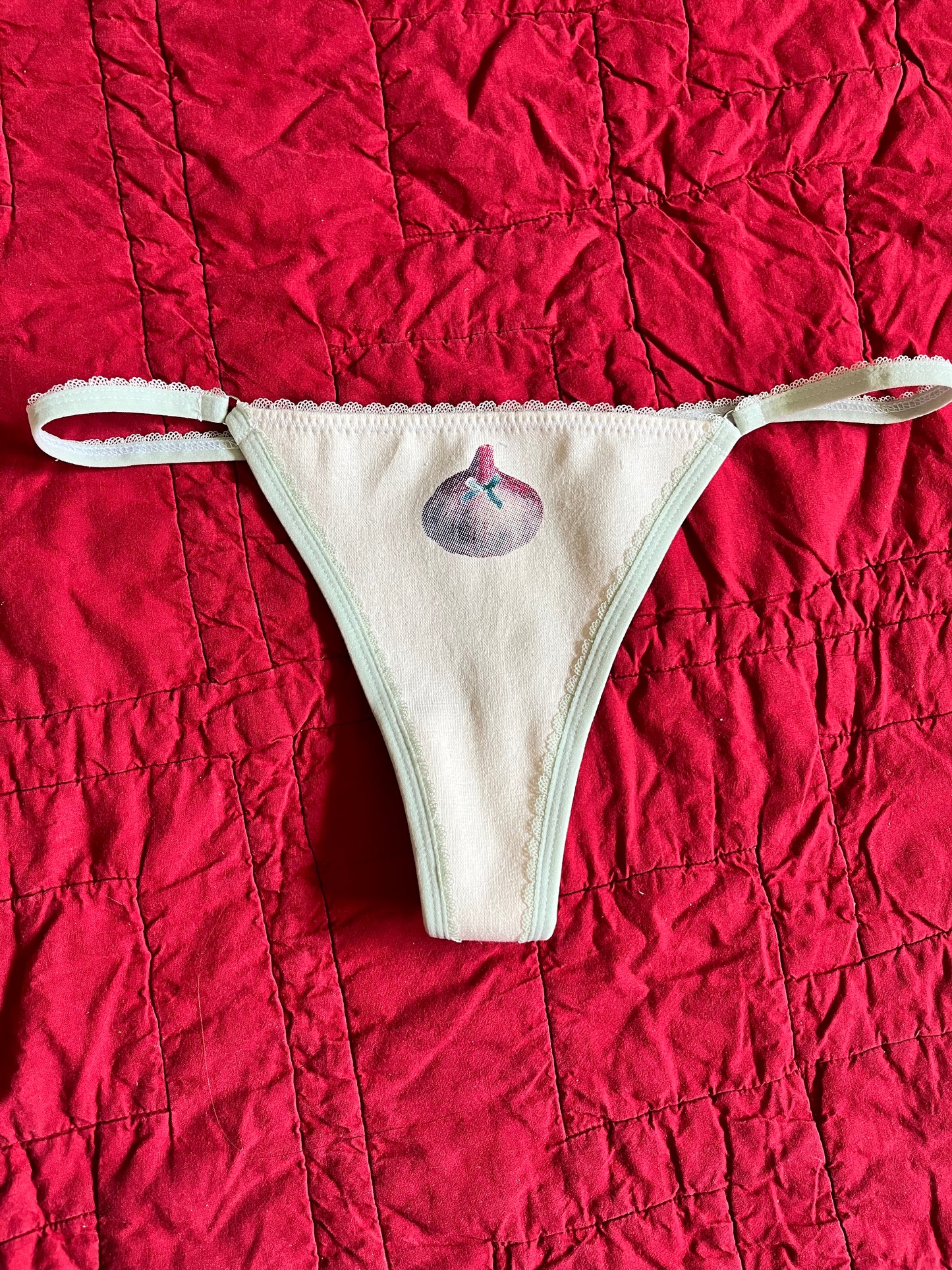 M GARLIC THONG