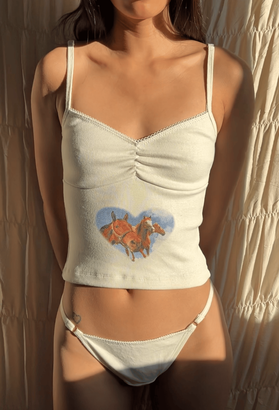 HORSEG1RL CARMINE CAMI