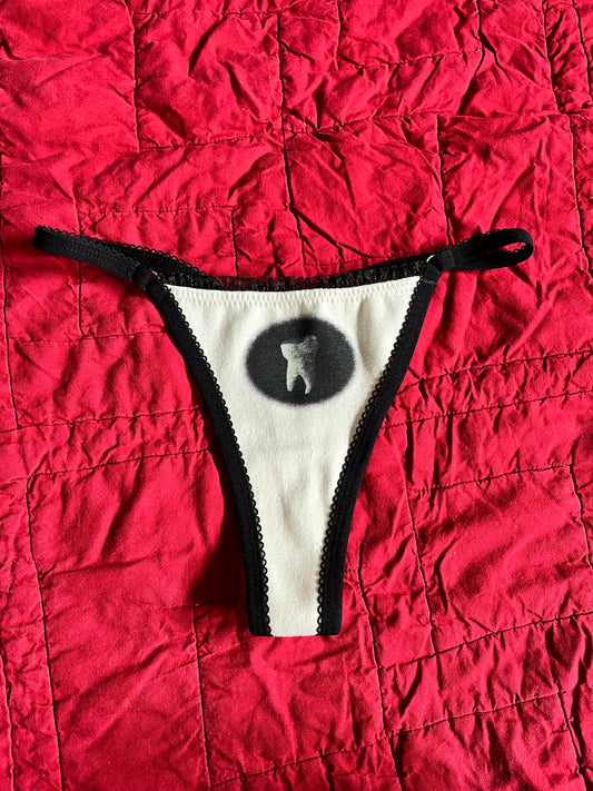 XS TOOTH THONG