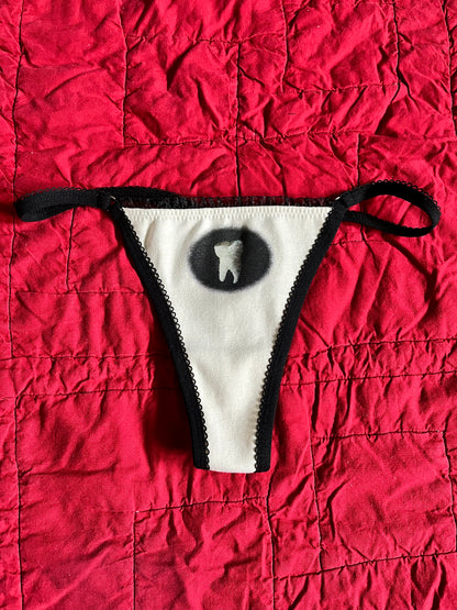 S TOOTH THONG