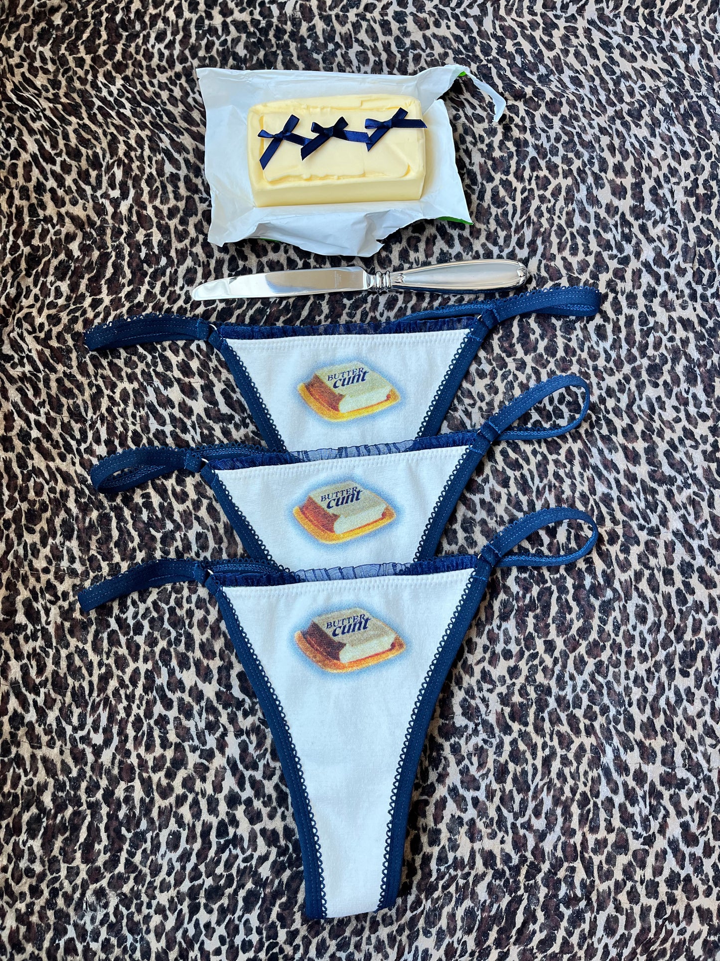 BUTTERCUNT THONG